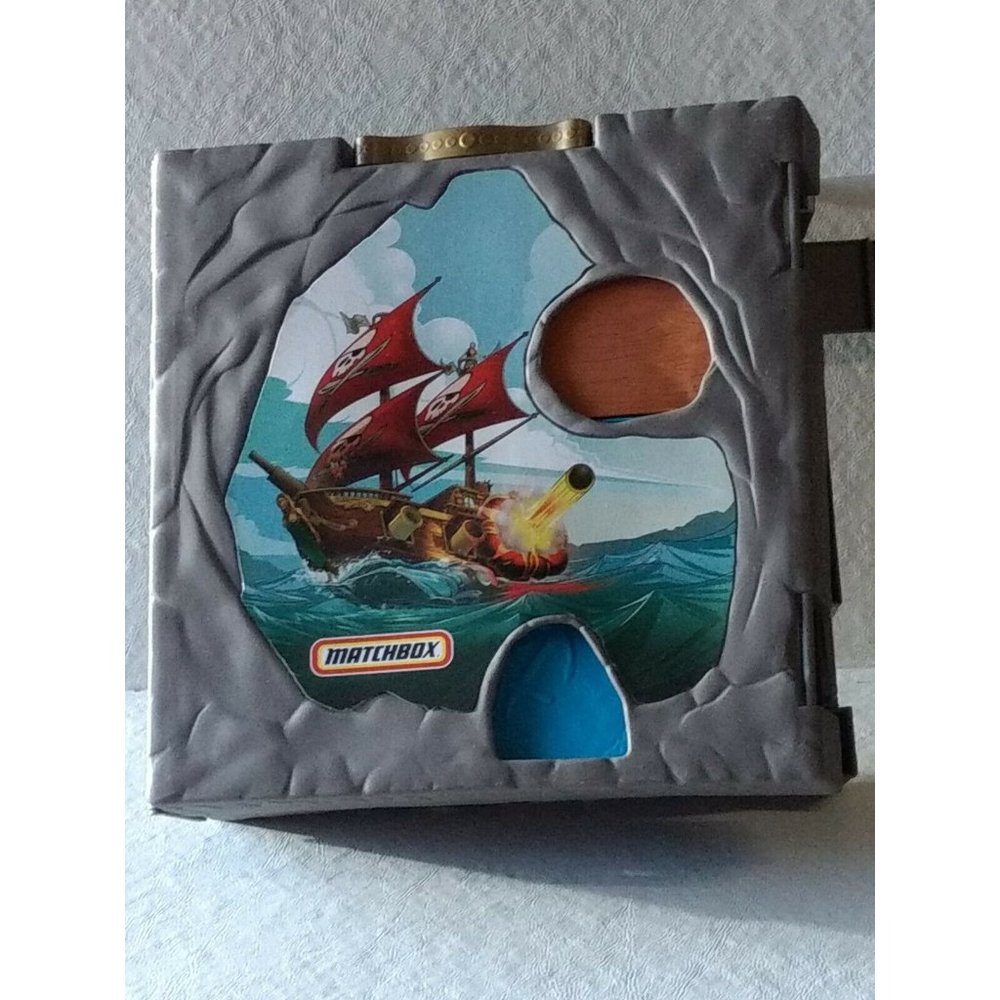 Matchbox Pop Up Playset Adventure Pirate Ship Treasure